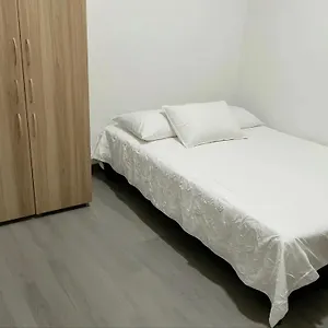 https://moderno-y-comodo-apartamento-201.colombiamedellinhotels.com